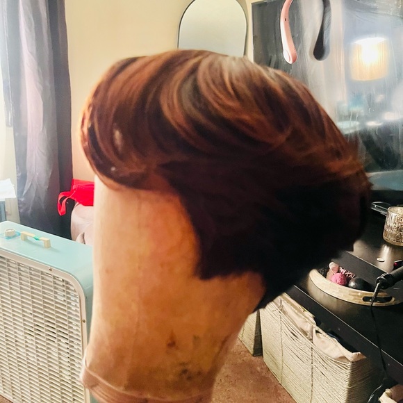 Wig - Picture 7 of 11